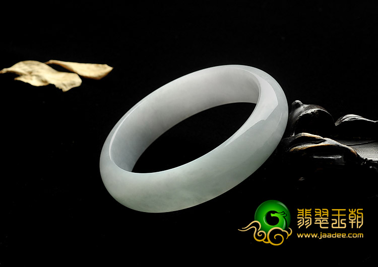 糯冰种晴水缅甸翡翠A货手镯（61.9mm）