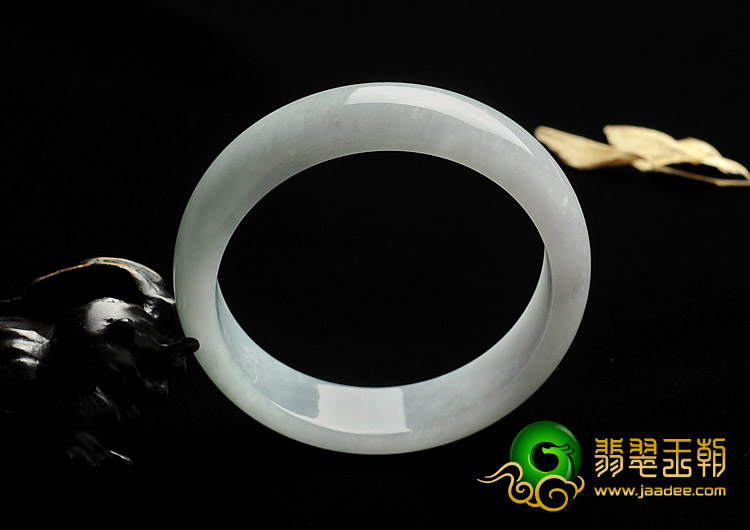 糯冰种晴水缅甸翡翠A货手镯（61.9mm）