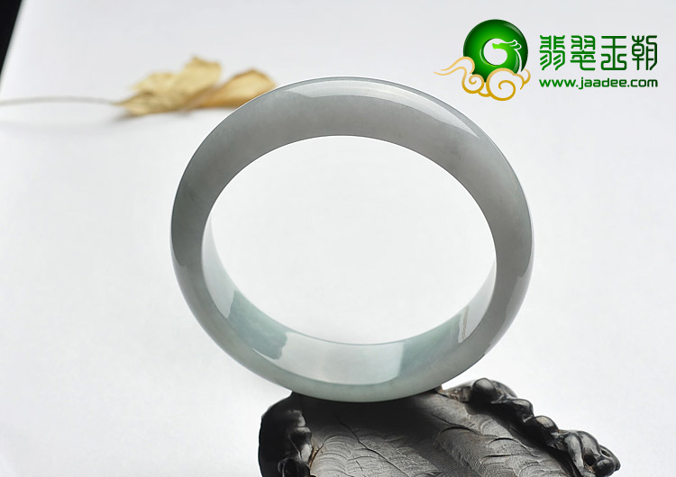 糯冰种晴水缅甸翡翠A货手镯（61.9mm）