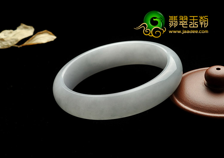糯冰种晴水缅甸翡翠A货手镯（61.8mm）