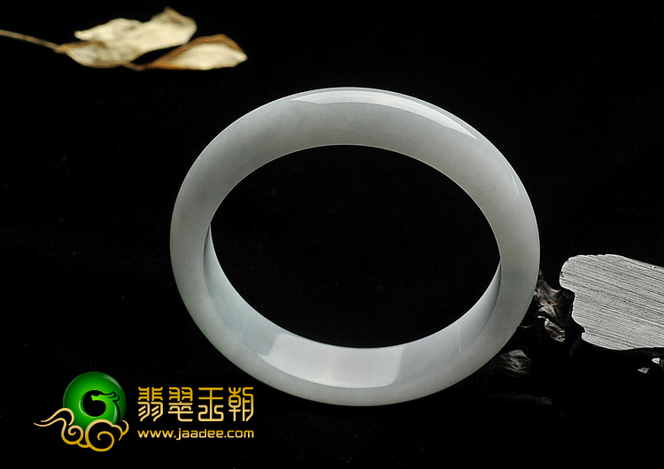 糯冰种晴水缅甸翡翠A货手镯（61.8mm）