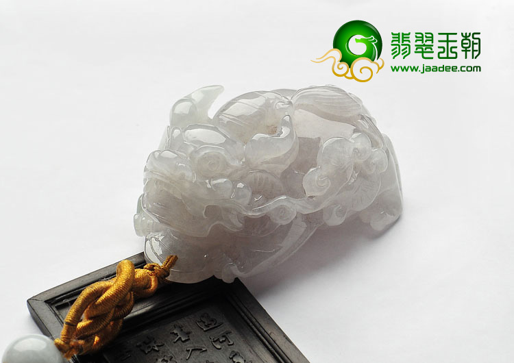 糯冰种淡晴水缅甸翡翠A货貔貅手玩件