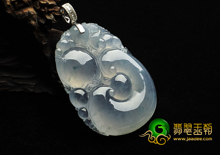 冰种淡紫罗兰略飘花缅甸翡翠A货如意寿挂件（金扣）