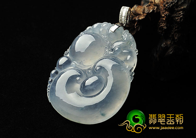 冰种淡紫罗兰略飘花缅甸翡翠A货如意寿挂件（金扣）