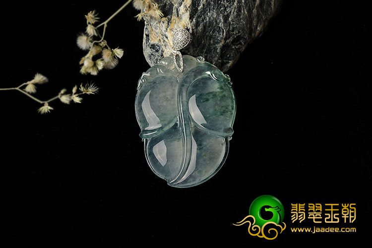 冰种飘花缅甸翡翠A货叶子挂件