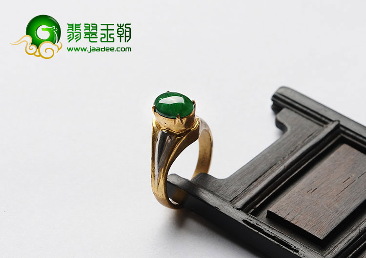 糯冰种阳绿缅甸翡翠A货戒面（一批走）