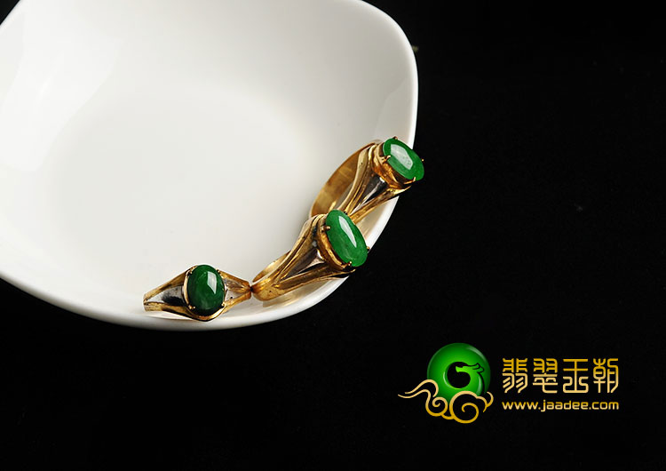 糯冰种阳绿缅甸翡翠A货戒面（一批走）