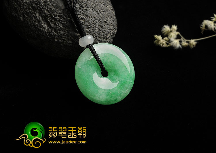 糯冰种翠色缅甸翡翠A货平安扣挂件