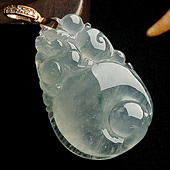 冰种飘花缅甸翡翠A货如意挂件