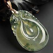 冰种褐黄翡飘花缅甸翡翠A货如意挂件