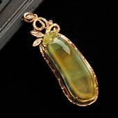 冰种黄翡缅甸翡翠A货镶玫瑰金福瓜胸坠（真钻）