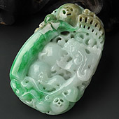 糯冰种三彩缅甸翡翠A货精打细算挂件