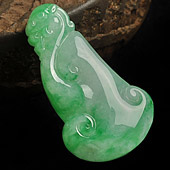 糯冰种翠色缅甸翡翠A货龙头如意挂件