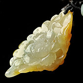 冰种黄翡略飘花缅甸翡翠A货蝶恋花挂件