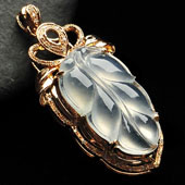 冰种无色缅甸翡翠A货镶玫瑰金金枝玉叶胸坠（真钻）