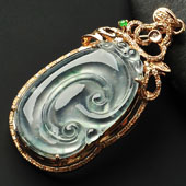 冰玻种飘花缅甸翡翠A货镶玫瑰金如意胸坠（真钻）