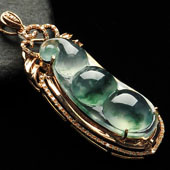 冰玻种飘花缅甸翡翠A货镶玫瑰金四季豆胸坠（真钻）