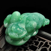 糯冰种翠色缅甸翡翠A货金蟾挂件