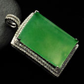 冰种绿晴水缅甸翡翠A货镶白金方牌胸坠（真钻）