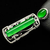 冰种阳绿缅甸翡翠A货镶白金满绿胸坠（真钻）