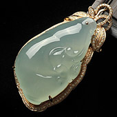 冰种晴水缅甸翡翠A货镶玫瑰金如意胸坠（真钻）