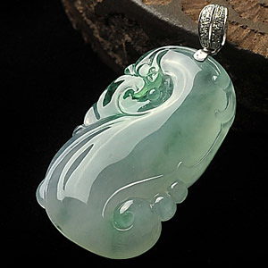 冰种飘翠缅甸翡翠A货如意挂件（金扣）
