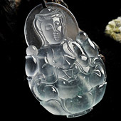 玻璃种飘花缅甸翡翠A货观音挂件