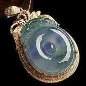 冰种紫罗兰飘花缅甸翡翠A货镶玫瑰金福在眼前胸坠（真钻）