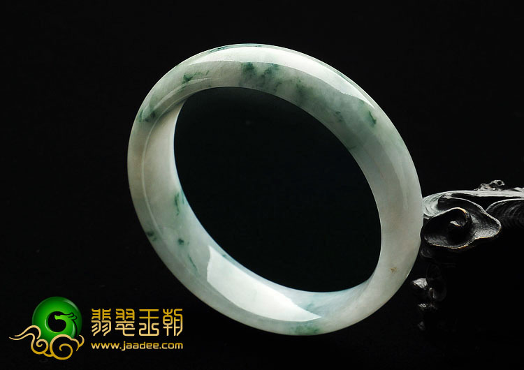 糯冰种飘花缅甸翡翠手镯（56mm）（已定）
