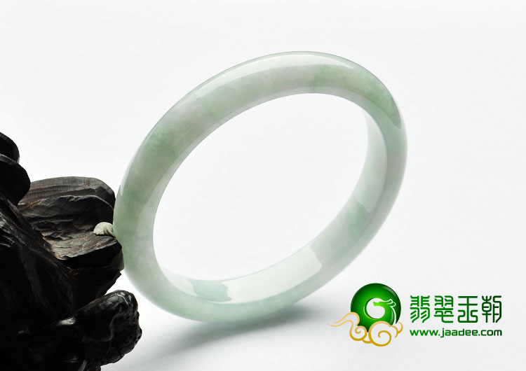 糯冰种晴水缅甸翡翠A货手镯（55.1mm）