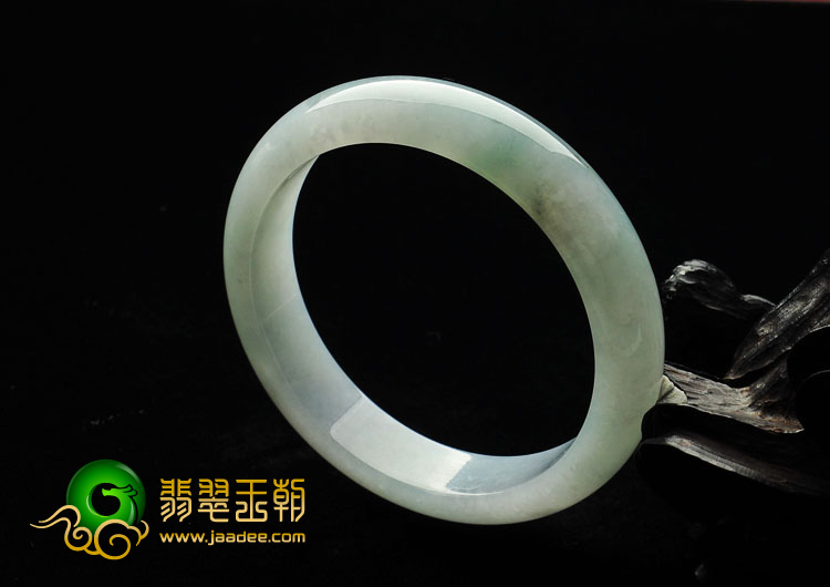 糯冰种晴水缅甸翡翠A货手镯（56.8mm）