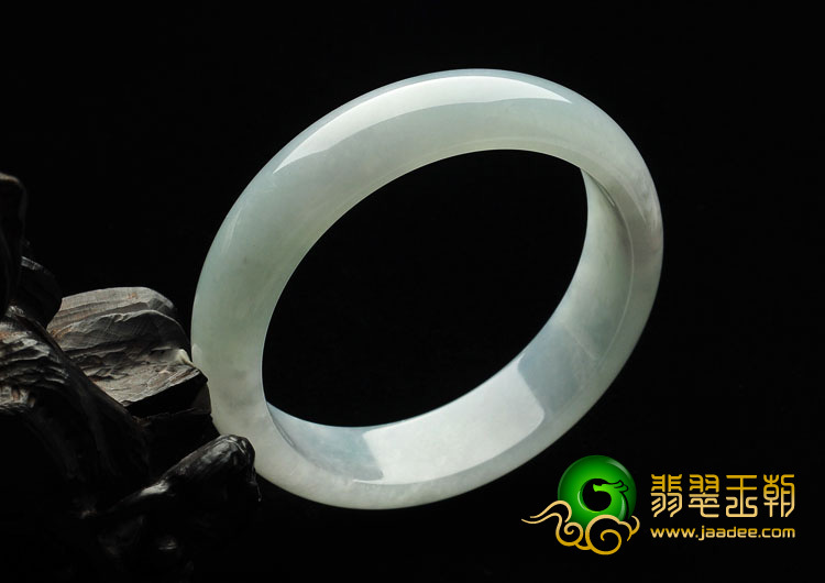 糯冰种晴水缅甸翡翠A货手镯（57mm）