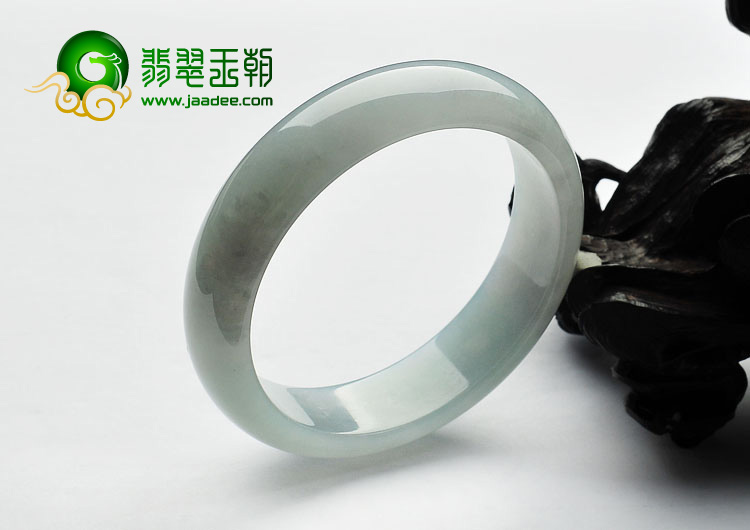糯冰种晴水缅甸翡翠A货手镯（57mm）