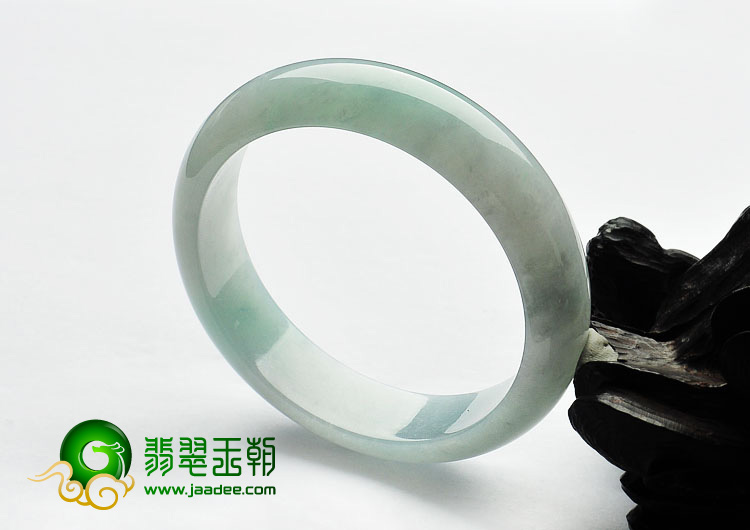 糯冰种晴水缅甸翡翠A货手镯（56.1mm）