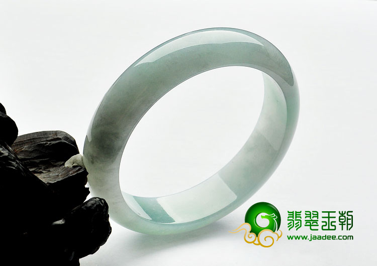 糯冰种晴水缅甸翡翠A货手镯（56.1mm）