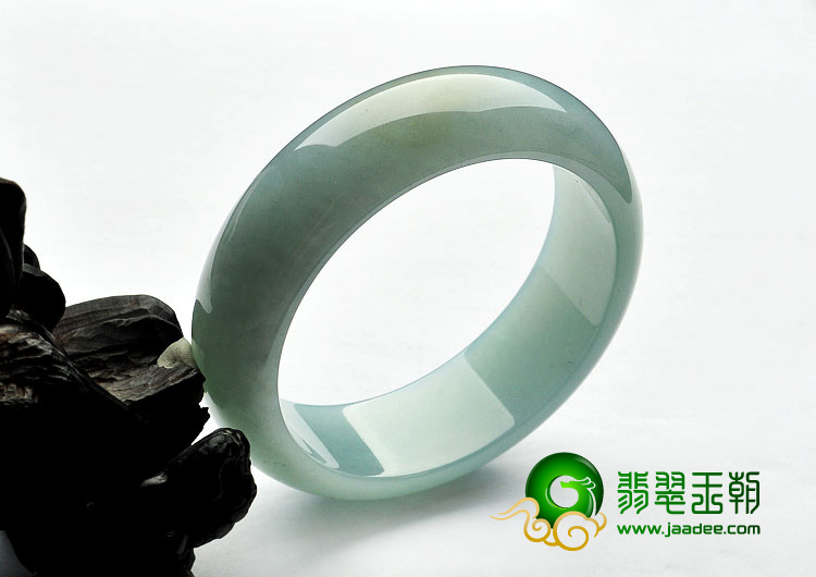 糯冰种晴水缅甸翡翠A货手镯（57.6mm）