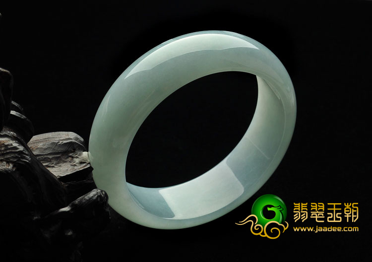 糯冰种晴水缅甸翡翠A货手镯（59.9mm）