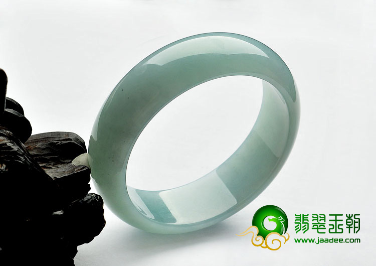 糯冰种晴水缅甸翡翠A货手镯（59.9mm）