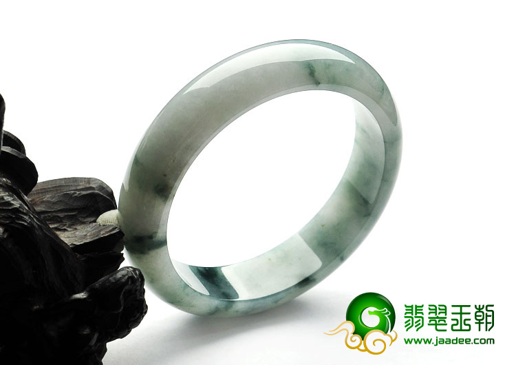 糯冰种飘花缅甸翡翠A货手镯（57.4mm）