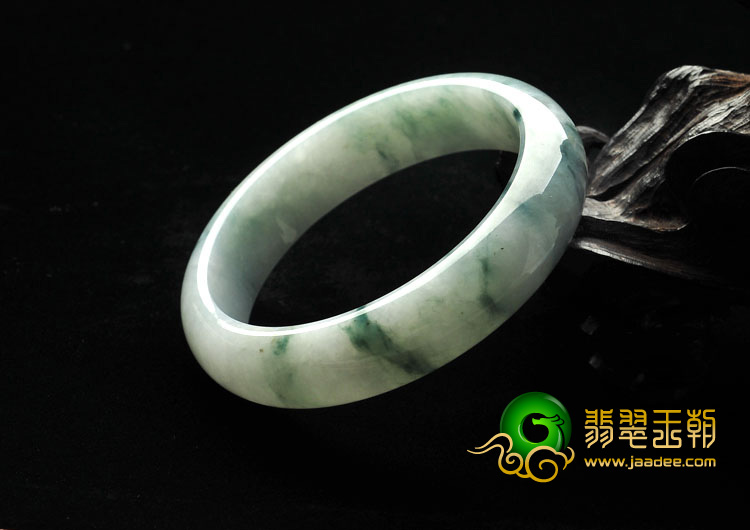 糯冰种飘花缅甸翡翠A货手镯（57.4mm）