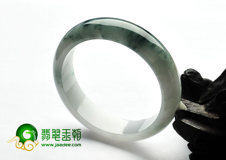 糯冰种飘花缅甸翡翠A货手镯（57.4mm）