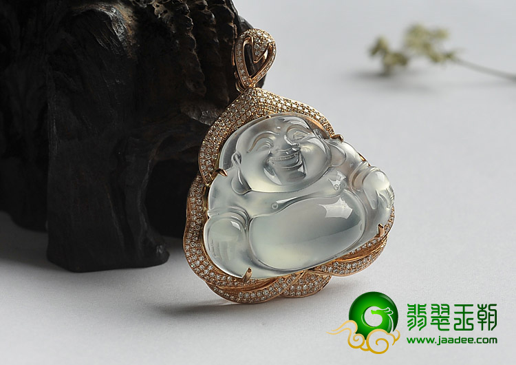 （超值推荐）玻璃种淡晴水缅甸翡翠A货镶玫瑰金玉佛胸坠（真钻）