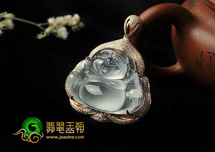 （超值推荐）玻璃种淡晴水缅甸翡翠A货镶玫瑰金玉佛胸坠（真钻）