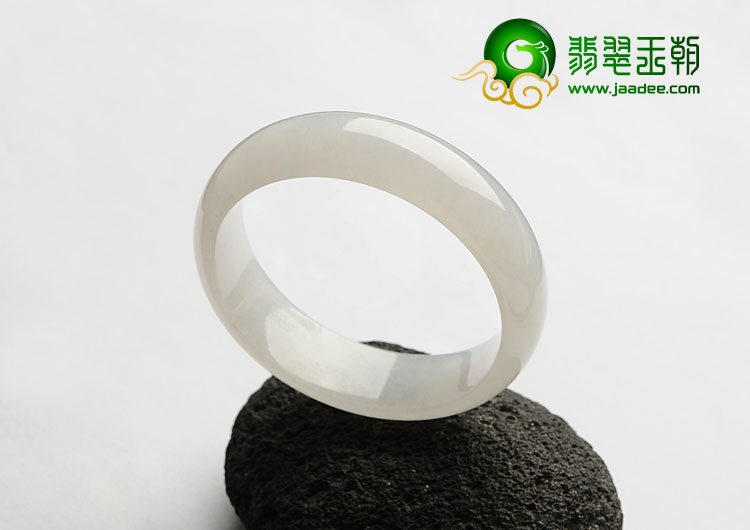 冰种白色缅甸翡翠A货手镯（56.2mm）