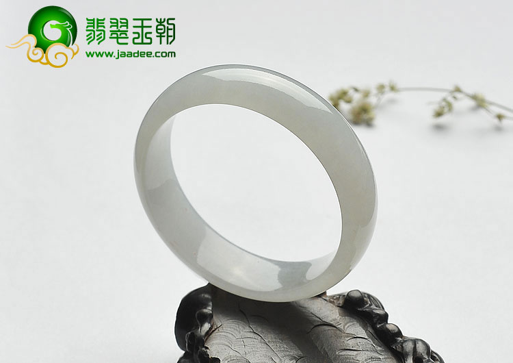 冰种白色缅甸翡翠A货手镯（58.8mm）