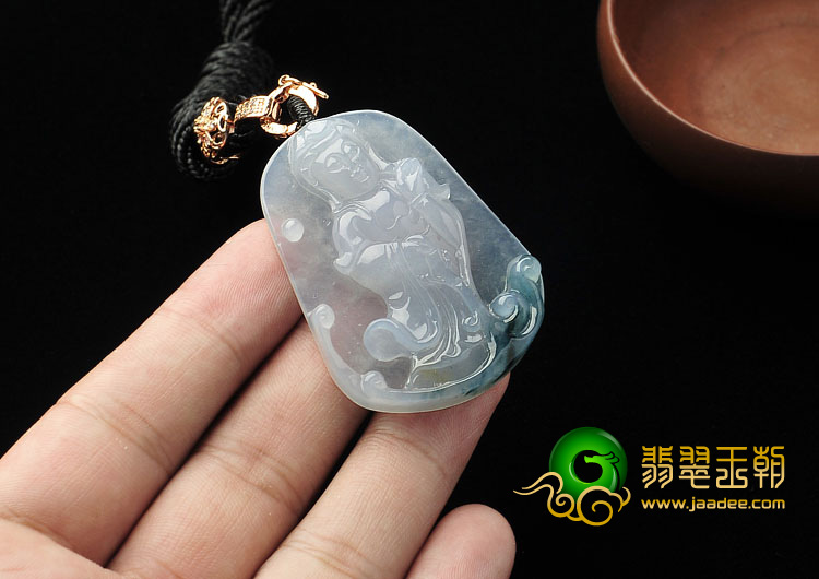 冰种飘花缅甸翡翠A货观音挂件