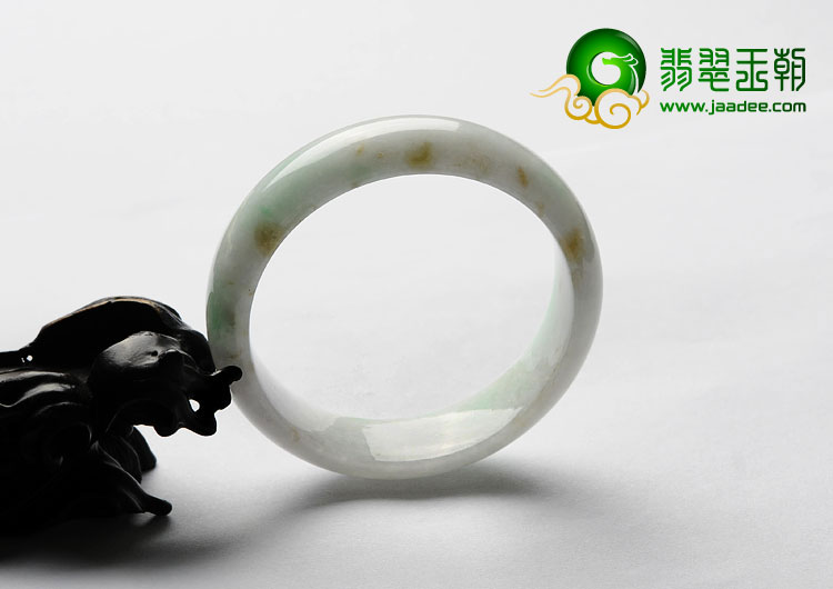 糯冰种飘翠缅甸翡翠A货手镯（57.4mm）
