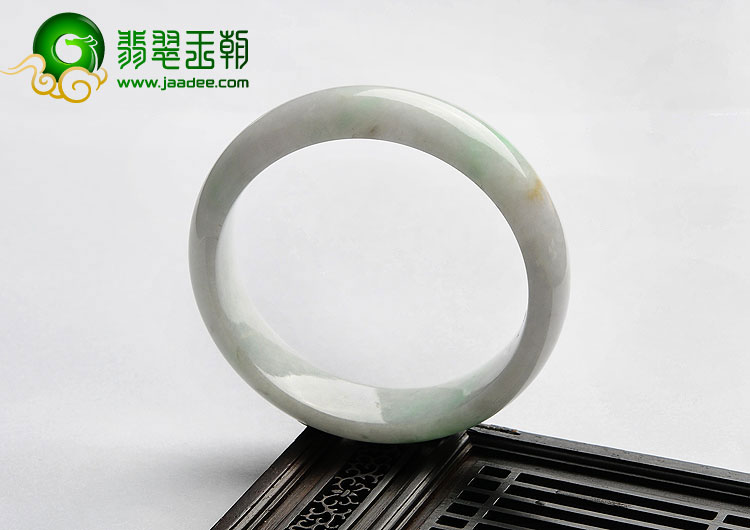 糯冰种飘翠缅甸翡翠A货手镯（57.5mm）