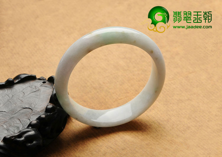 糯冰种飘翠缅甸翡翠A货手镯（57.5mm）