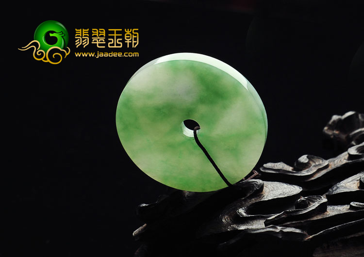 糯冰种飄绿花缅甸翡翠A货平安扣挂件